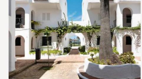 Foto 4 de Apartament de lloguer a Calle el Bogavante, 2, La Barrosa, Cádiz