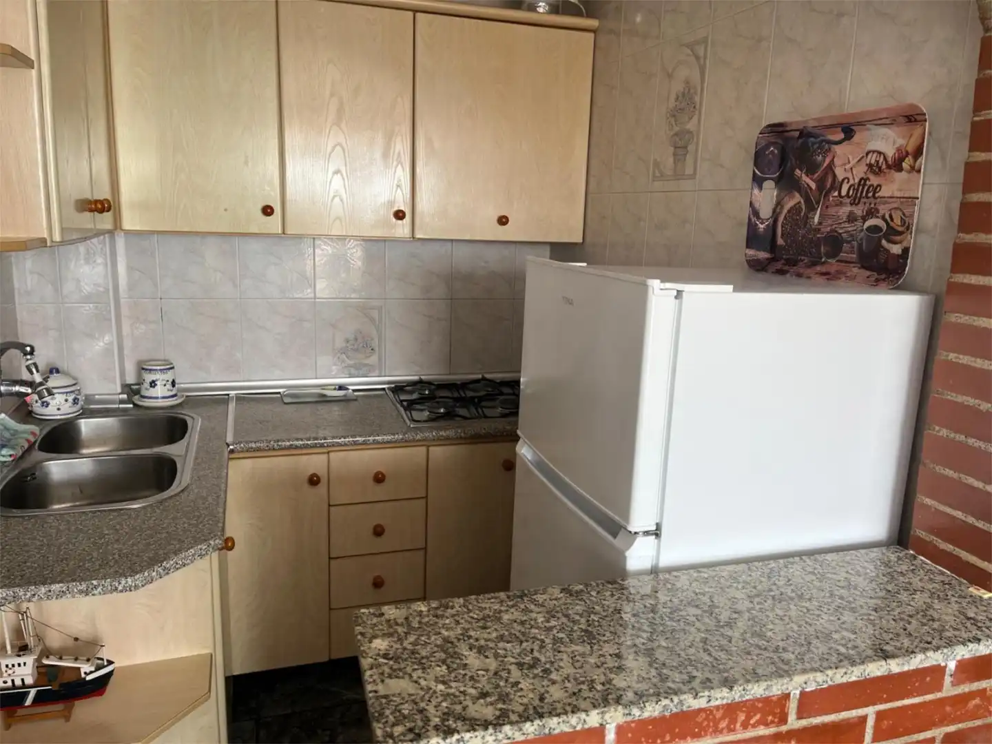Cuina de Pis en venda en Almería amb Moblat, Rentadora i Balcó