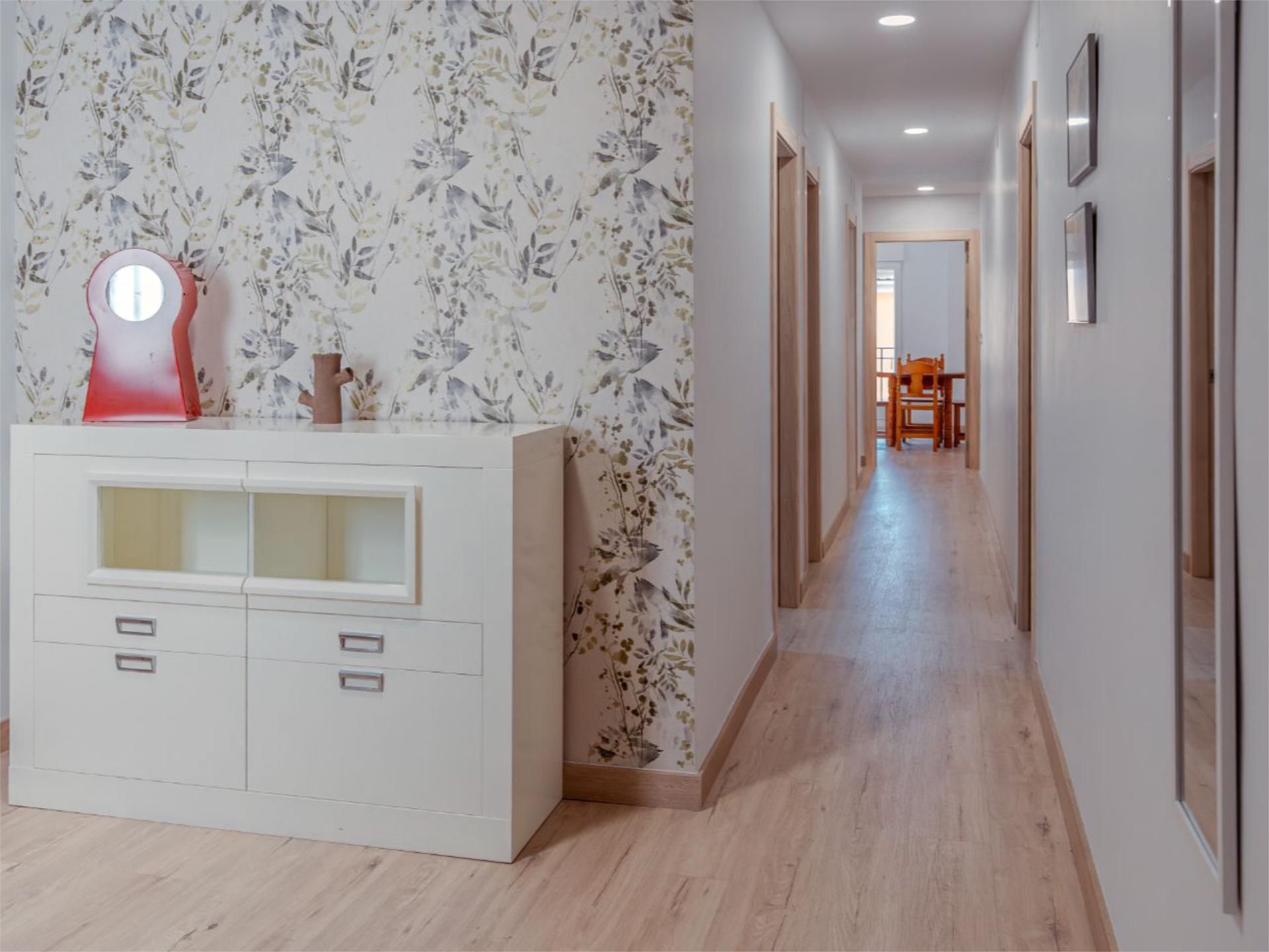 Flat to rent in  Granada Capital  with Air Conditioner and Balcony