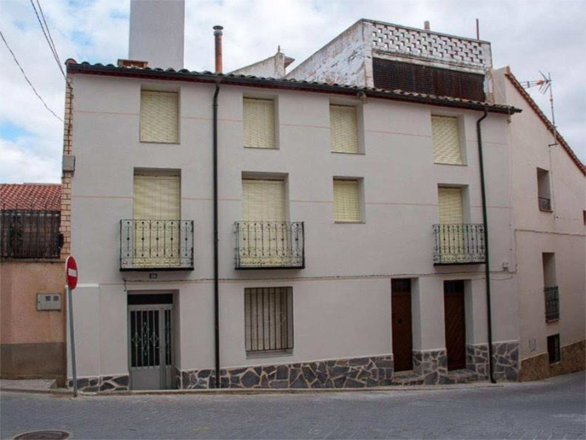 Exterior view of Single-family semi-detached for sale in Arcos de Jalón  with Terrace, Storage room and Furnished