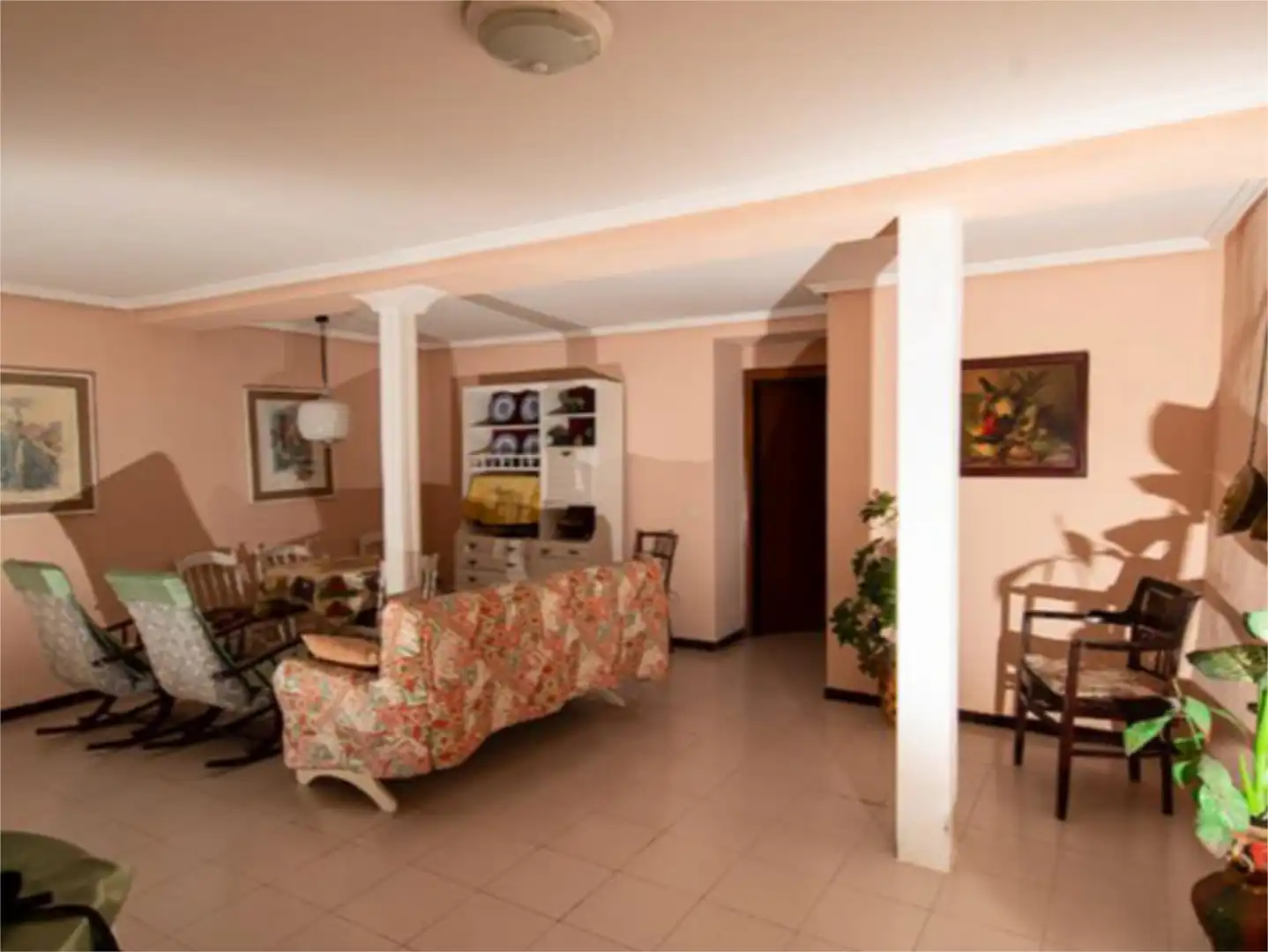 Casa adosada en venta en Calle Mayor, 26, Arcos de Jalón Sala de estar de Casa adosada en venta en Arcos de Jalón con Terraza, Trastero y Amueblado