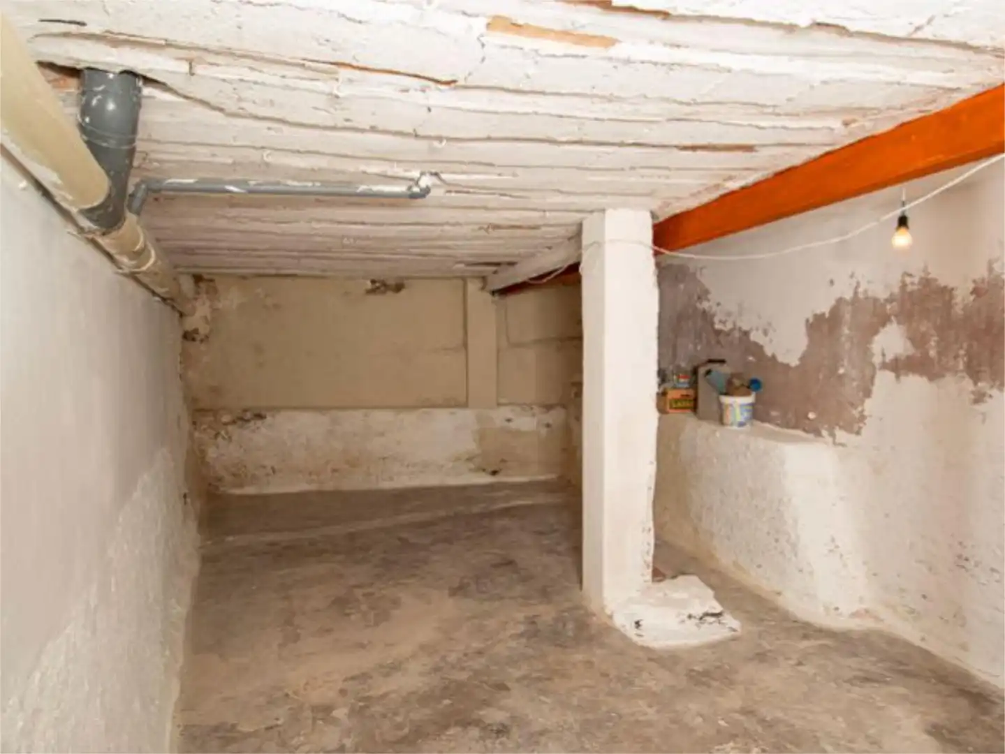 Casa adosada en venta en Calle Mayor, 26, Arcos de Jalón Casa adosada en venta en Arcos de Jalón con Terraza, Trastero y Amueblado
