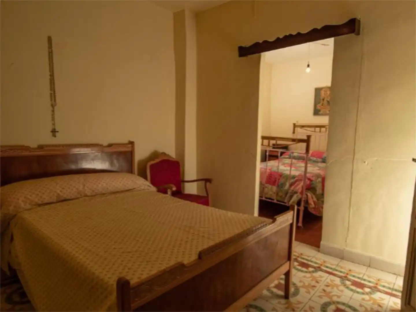 Casa adosada en venta en Calle Mayor, 26, Arcos de Jalón Habitación de Casa adosada en venta en Arcos de Jalón con Terraza, Trastero y Amueblado
