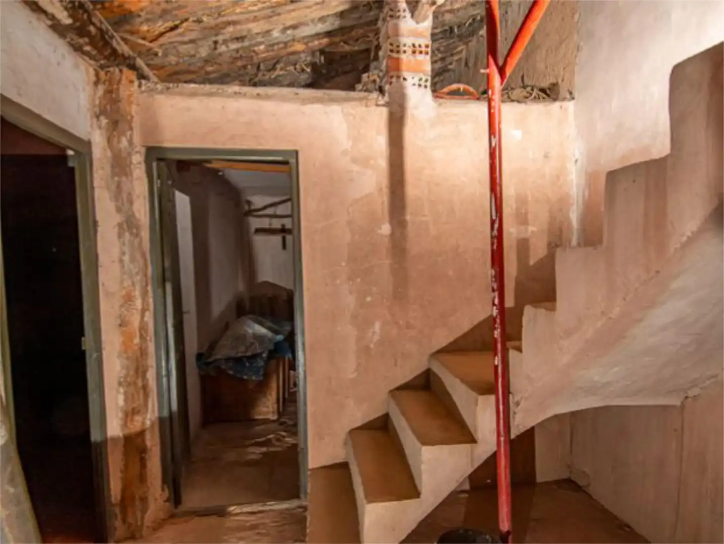 Casa adosada en venta en Calle Mayor, 26, Arcos de Jalón Casa adosada en venta en Arcos de Jalón con Terraza, Trastero y Amueblado