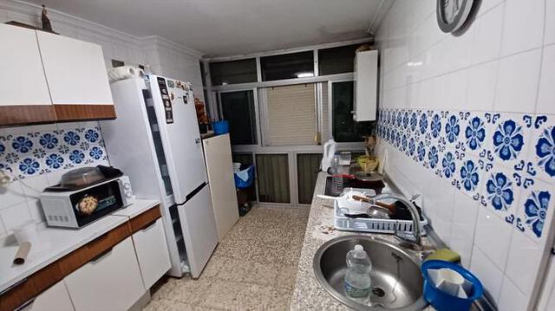 Cuina de Pis en venda en Jerez de la Frontera amb Calefacció, Jardí privat i Terrassa