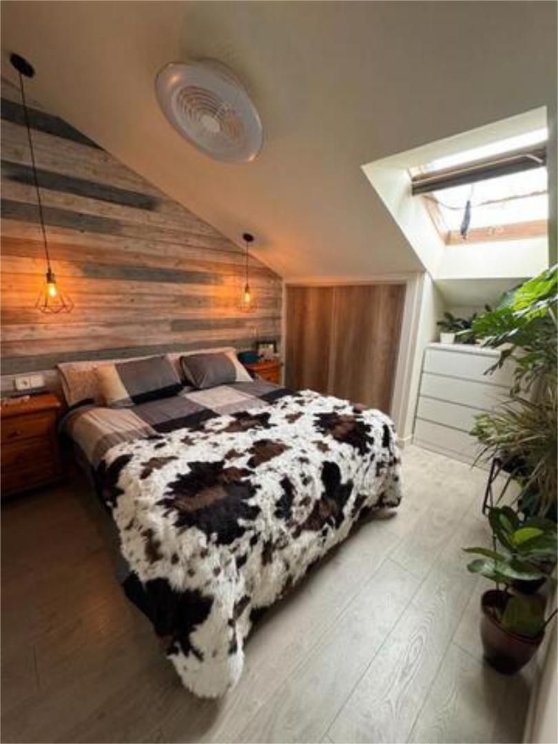 Habitación de Piso en venta en León Capital  con Calefacción, Trastero y Amueblado