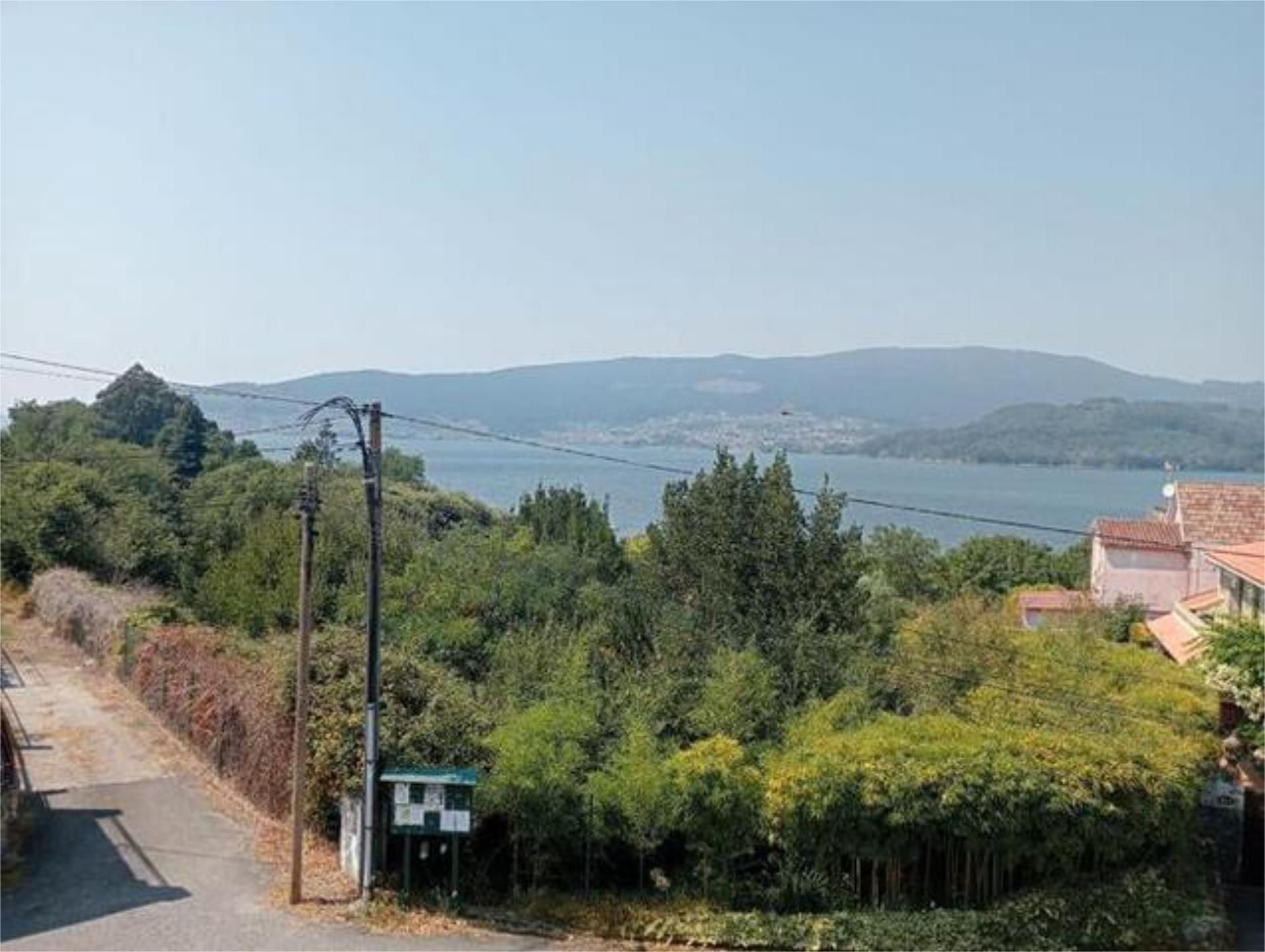 Casa adosada en venda en Redondela amb Jardí privat, Terrassa i Piscina