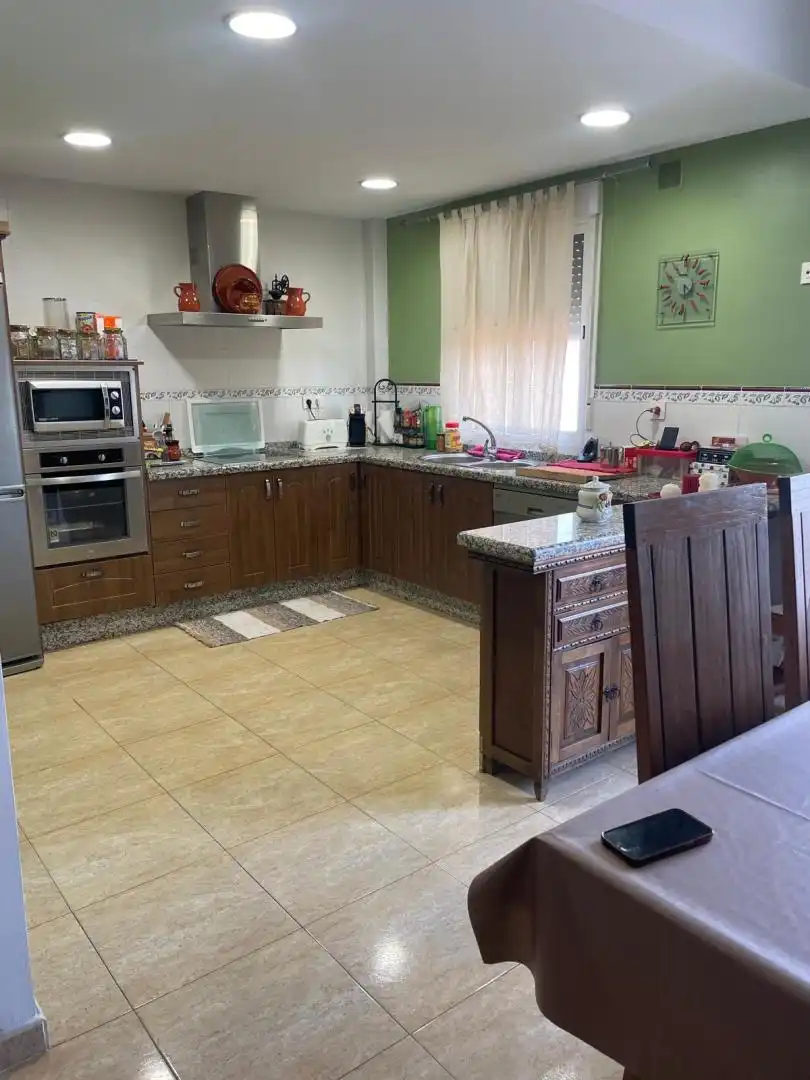 Detached homes for sale in Camino de San Pedro de Mérida, 95, San Pedro de Mérida Kitchen of Detached homes for sale in San Pedro de Mérida with Air Conditioner, Private garden and Parquet flooring