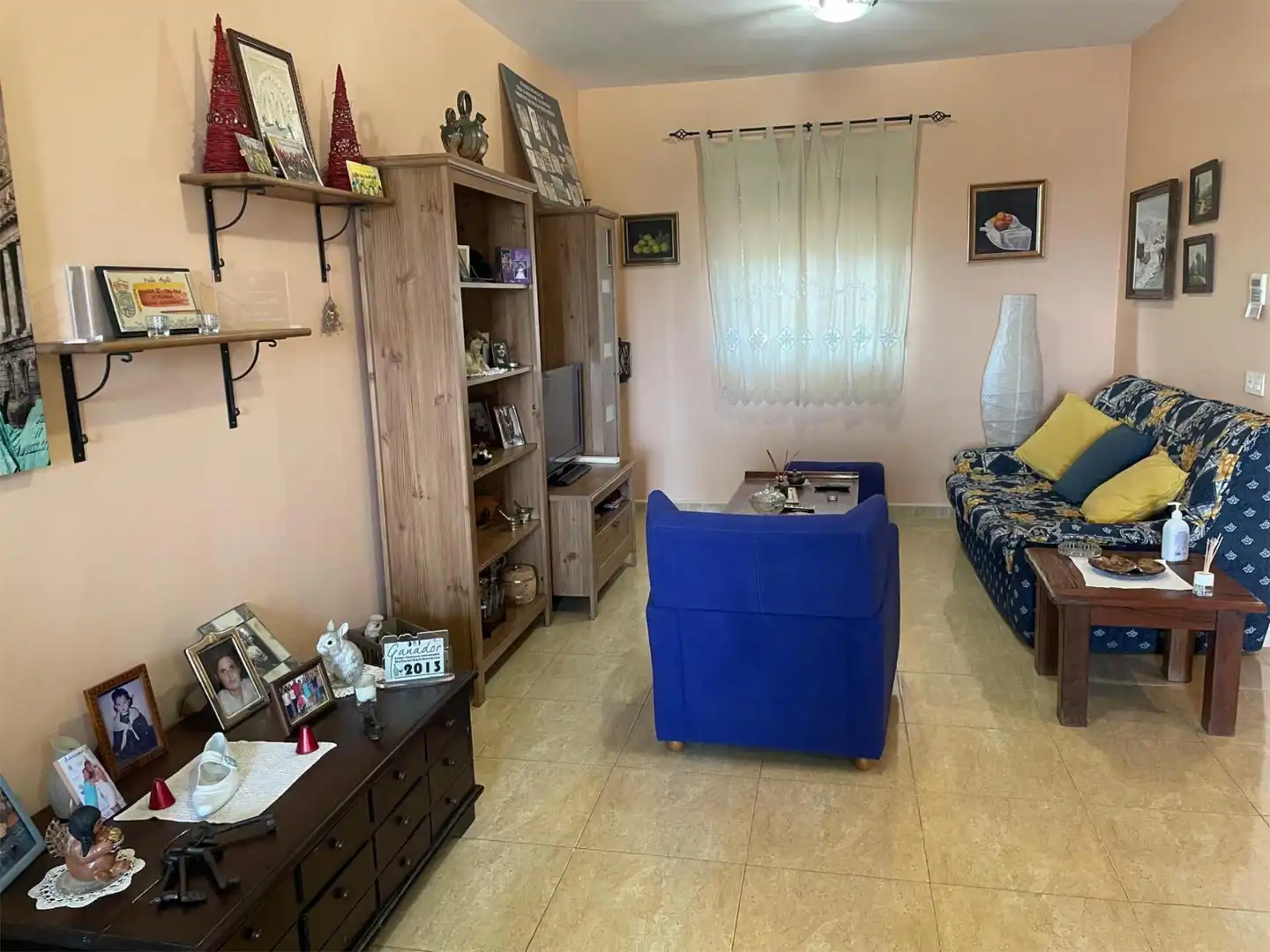Detached homes for sale in Camino de San Pedro de Mérida, 95, San Pedro de Mérida Living room of Detached homes for sale in San Pedro de Mérida with Air Conditioner, Private garden and Parquet flooring