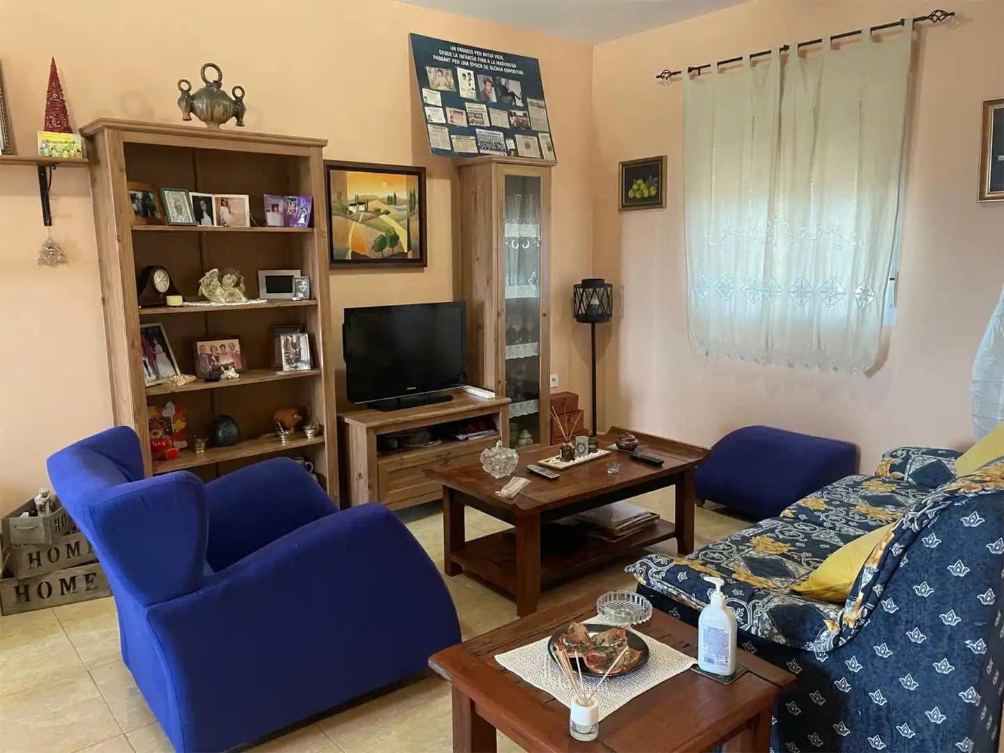 Detached homes for sale in Camino de San Pedro de Mérida, 95, San Pedro de Mérida Living room of Detached homes for sale in San Pedro de Mérida with Air Conditioner, Private garden and Parquet flooring