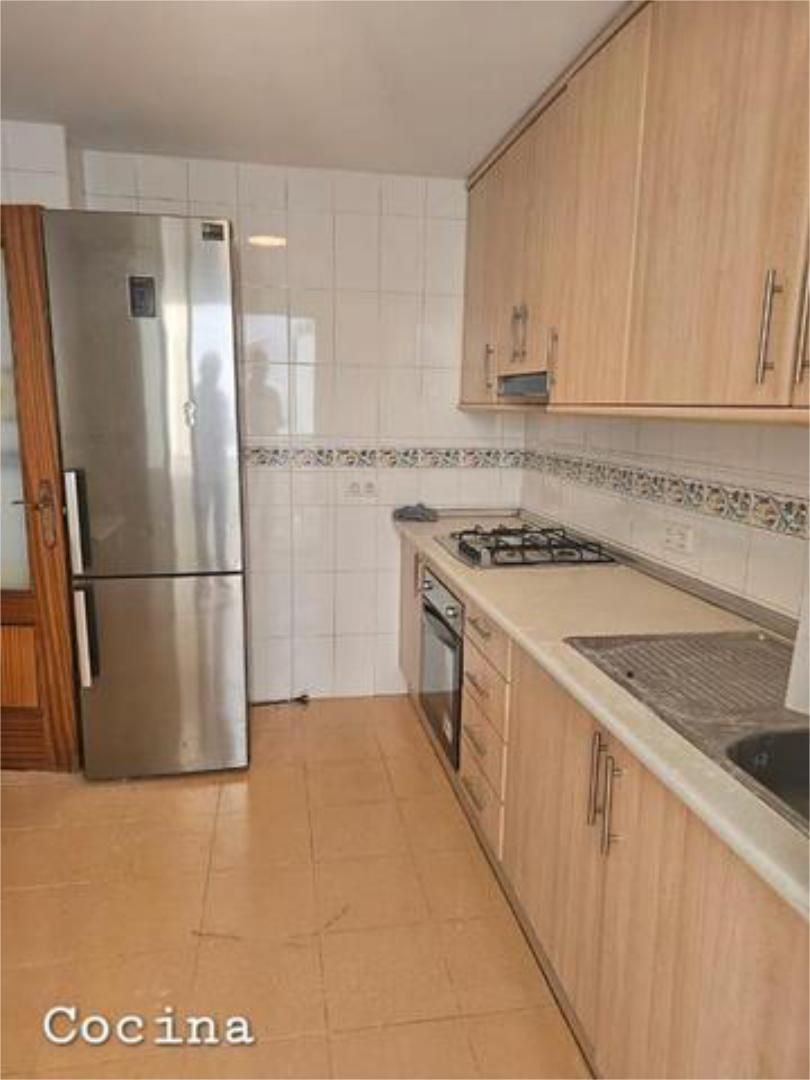 Apartment to rent in Puerto de Estepona