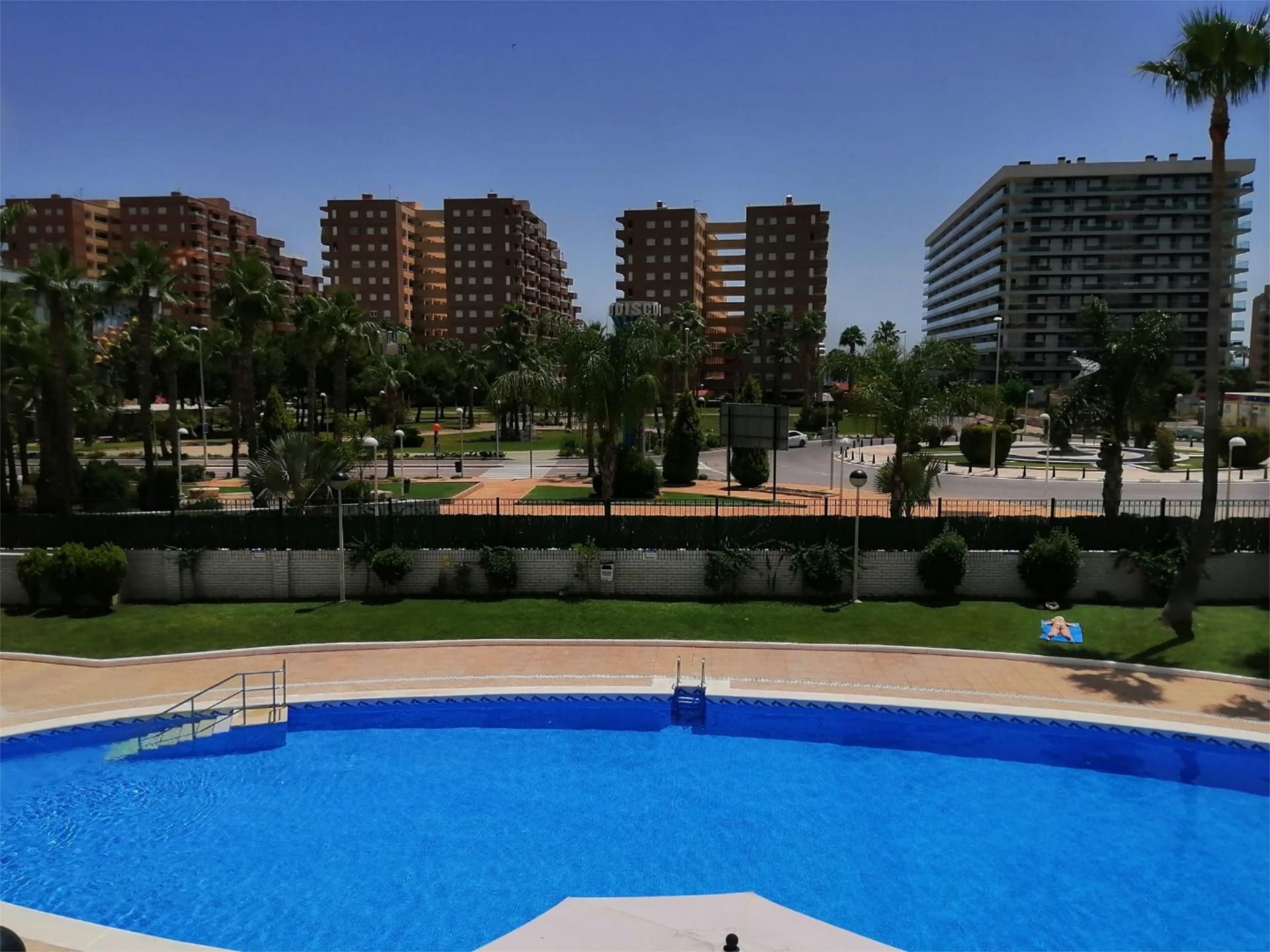 Piscina de Planta baixa en venda en Oropesa del Mar / Orpesa amb Aire condicionat, Calefacció i Terrassa
