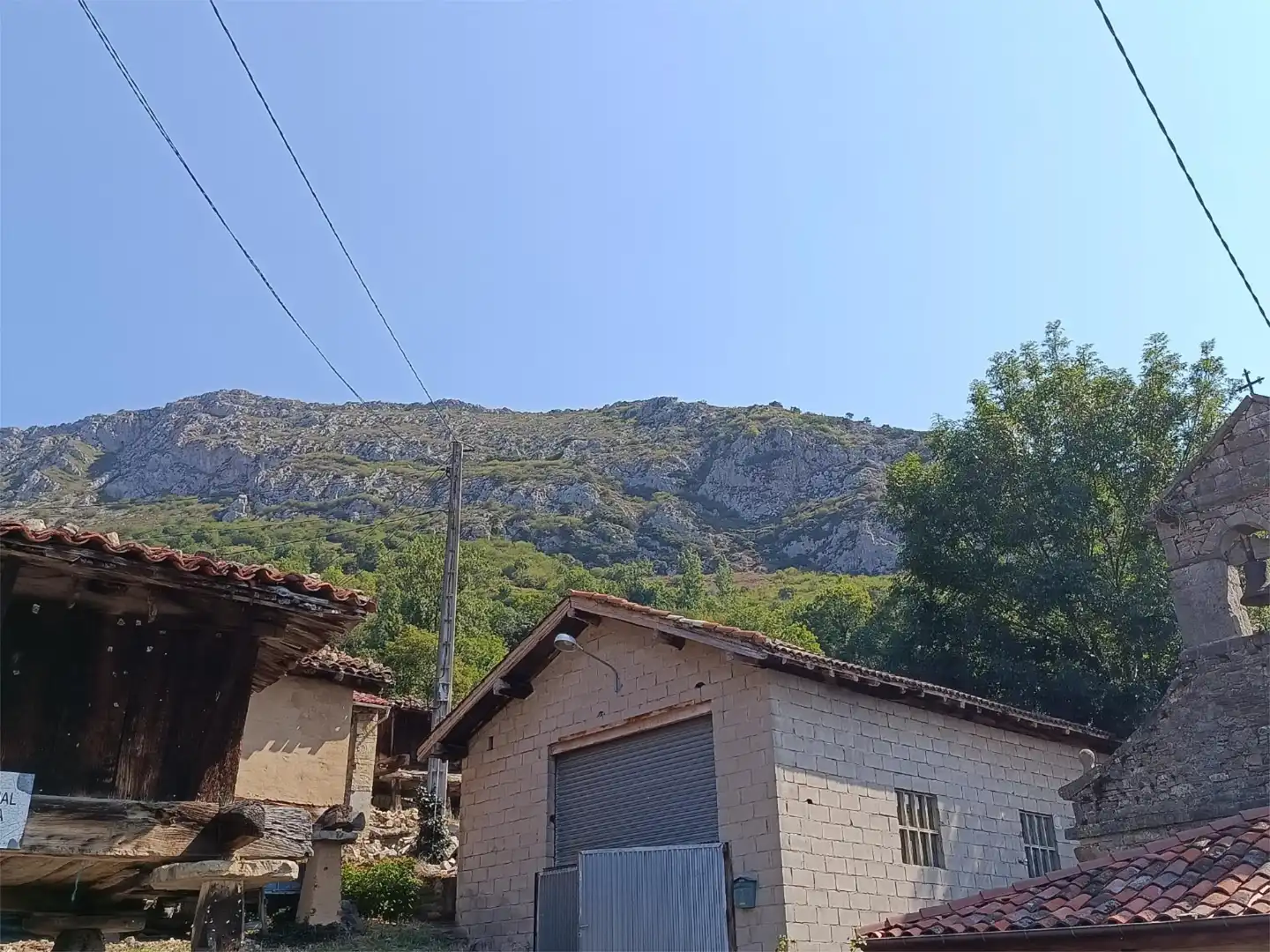 Einfamilien-Reihenhaus zum Verkauf in Lugar Tene, 3a, Quirós Einfamilien-Reihenhaus zum Verkauf in Lugar Tene, 3a, Quirós