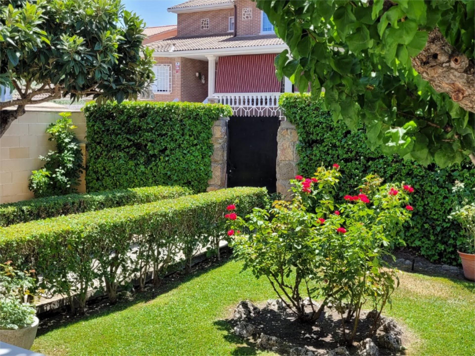 Jardí de Casa o xalet en venda en Casarrubios del Monte amb Terrassa i Piscina