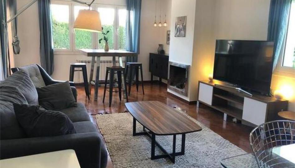 Foto 1 de Casa adosada en venda a Sant Muç, Barcelona