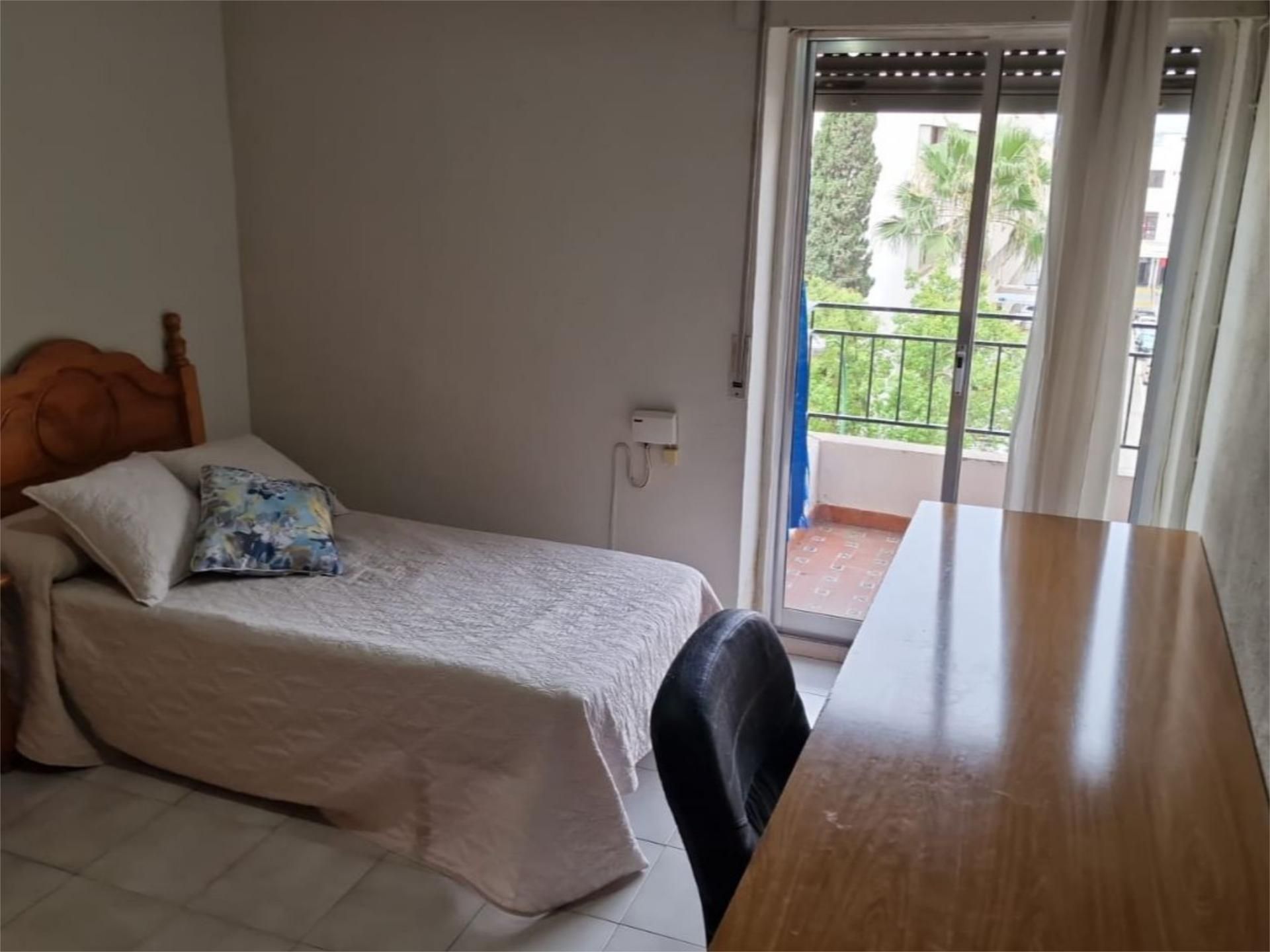 Flat to share in Avenida de la Reina Mercedes, 43, Sector Sur  - La Palmera - Reina Mercedes