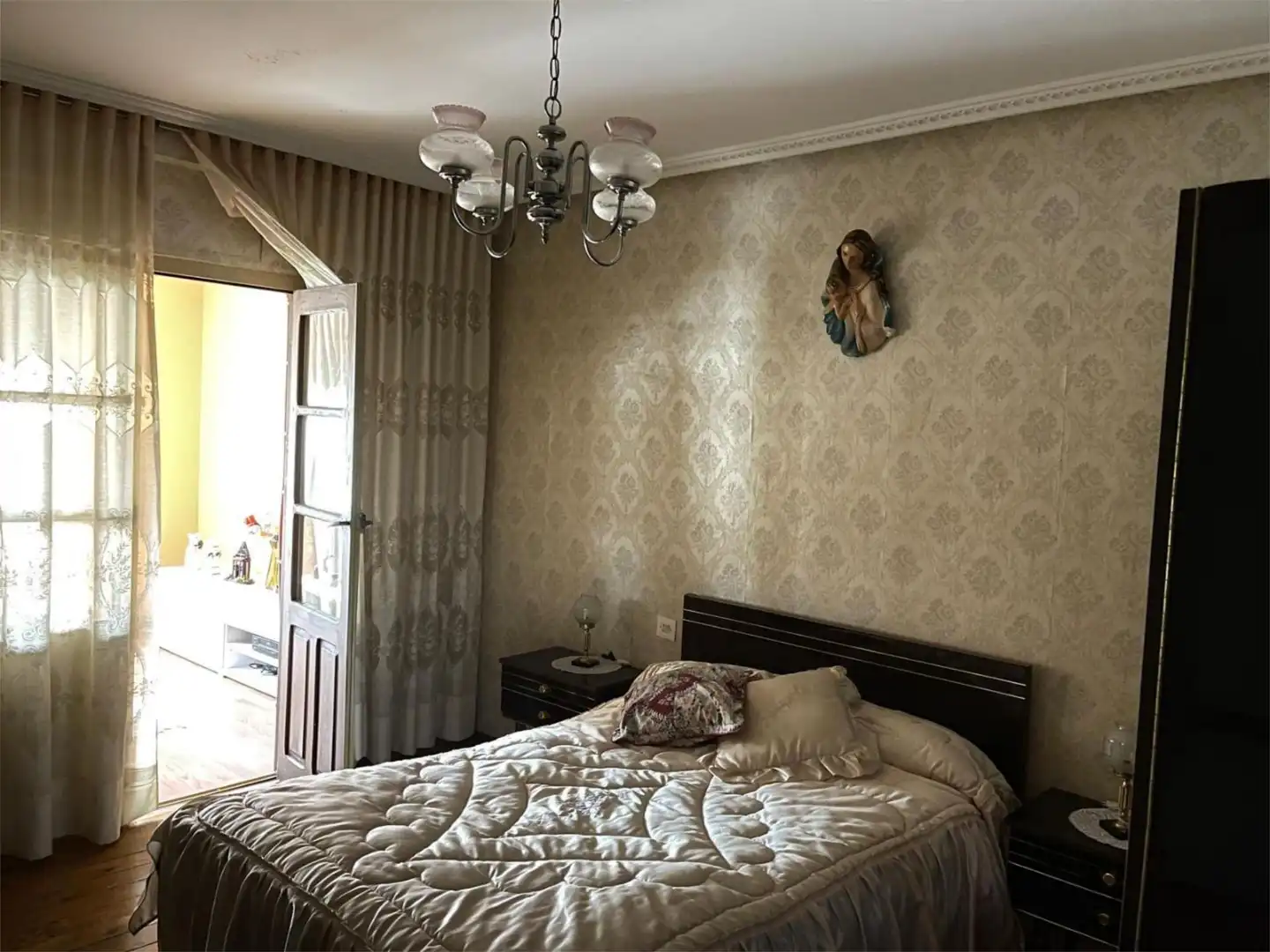 Flat for sale in Plaza Mayor, 8, Alija del Infantado Flat for sale in Plaza Mayor, 8, Alija del Infantado