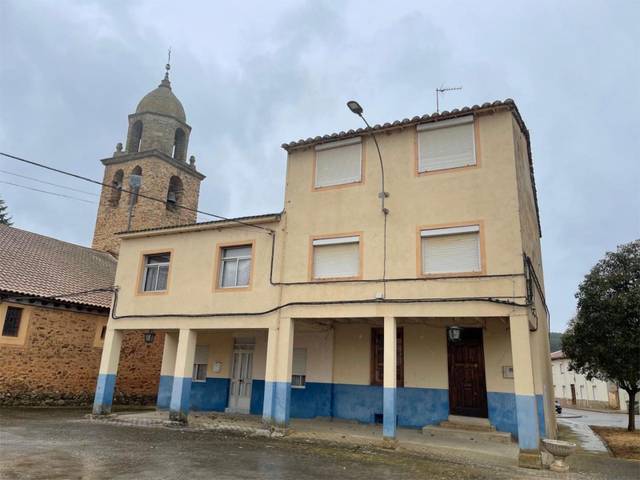 Piso en Venta en Plaza Mayor, 8 en Alija del Infantado