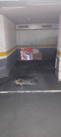 Garaje en Alquiler en Carrer de Violant d'Hongria Reina d'Aragó, 22 en Sants-Badal