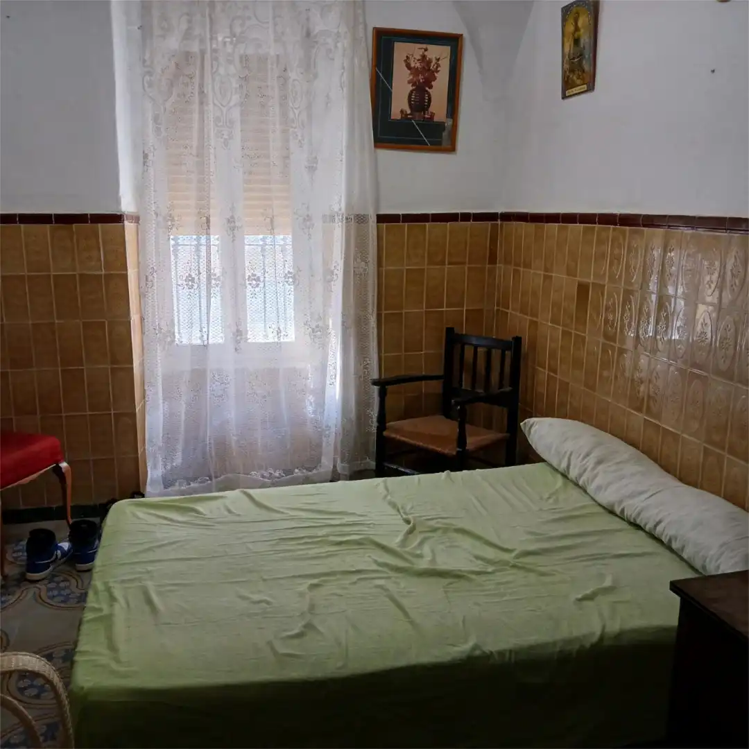 Casa adosada en venta en Calle Hernández Gil, 22, La Coronada Habitación de Casa adosada en venta en La Coronada con Calefacción, Jardín privado y Terraza