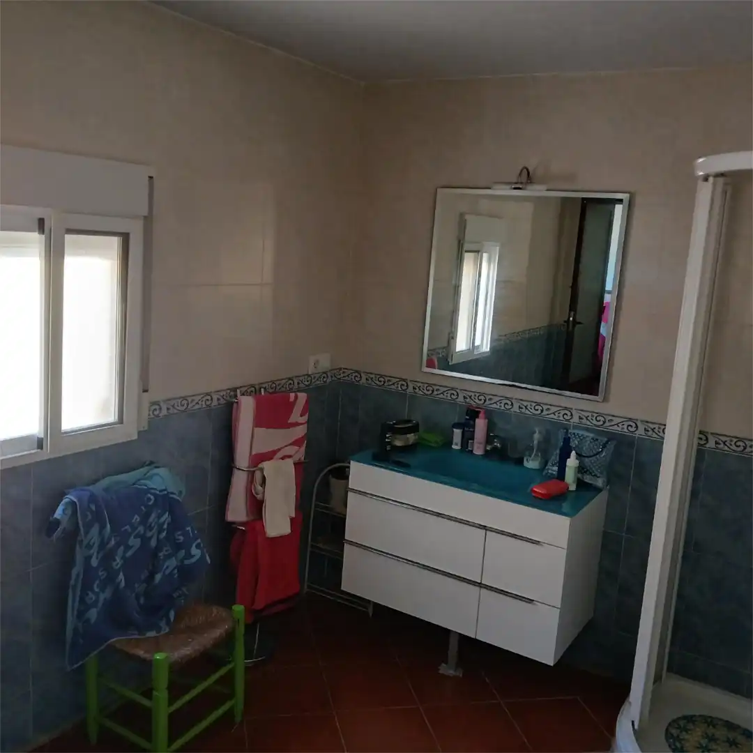 Casa adosada en venta en Calle Hernández Gil, 22, La Coronada Baño de Casa adosada en venta en La Coronada con Calefacción, Jardín privado y Terraza