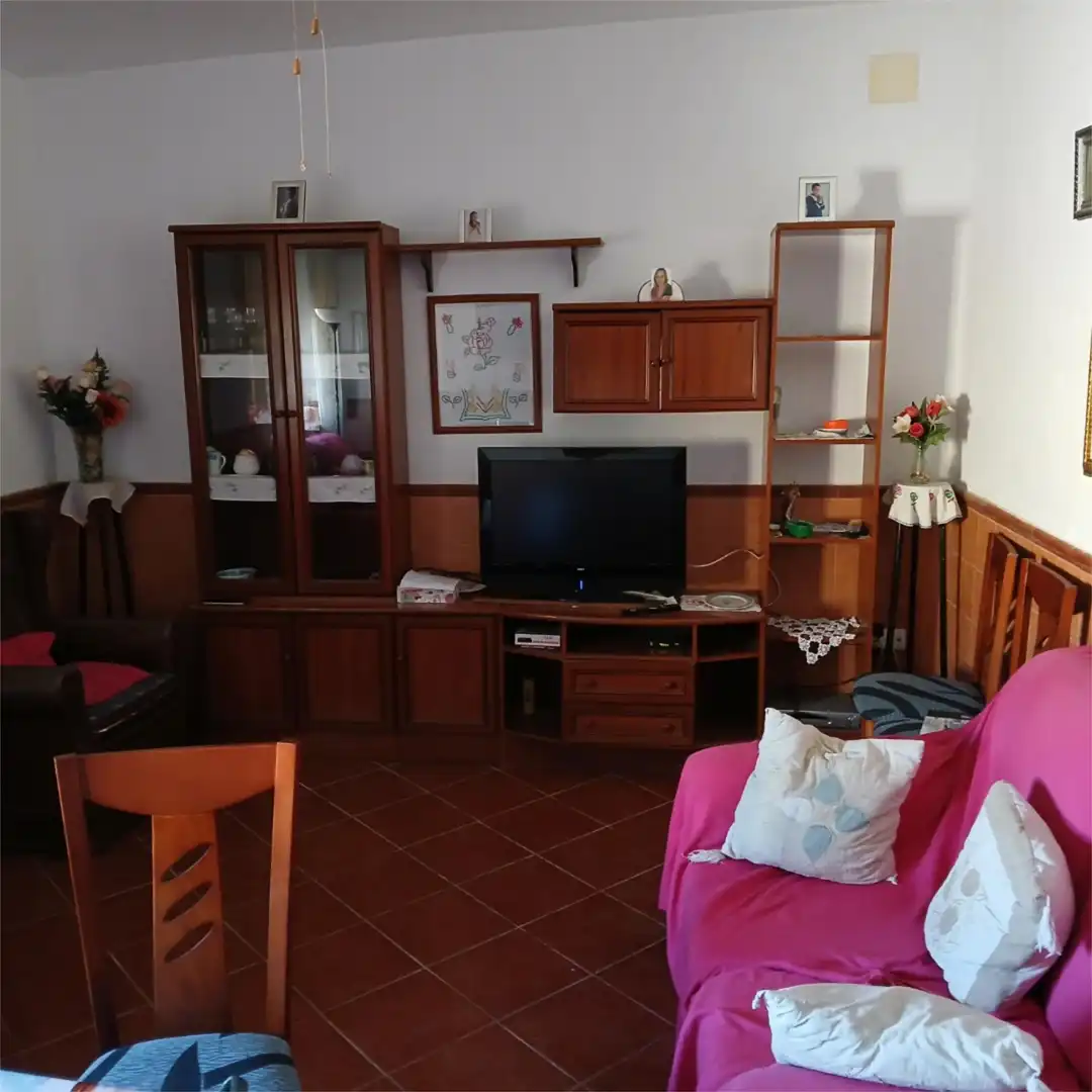 Casa adosada en venta en Calle Hernández Gil, 22, La Coronada Sala de estar de Casa adosada en venta en La Coronada con Calefacción, Jardín privado y Terraza