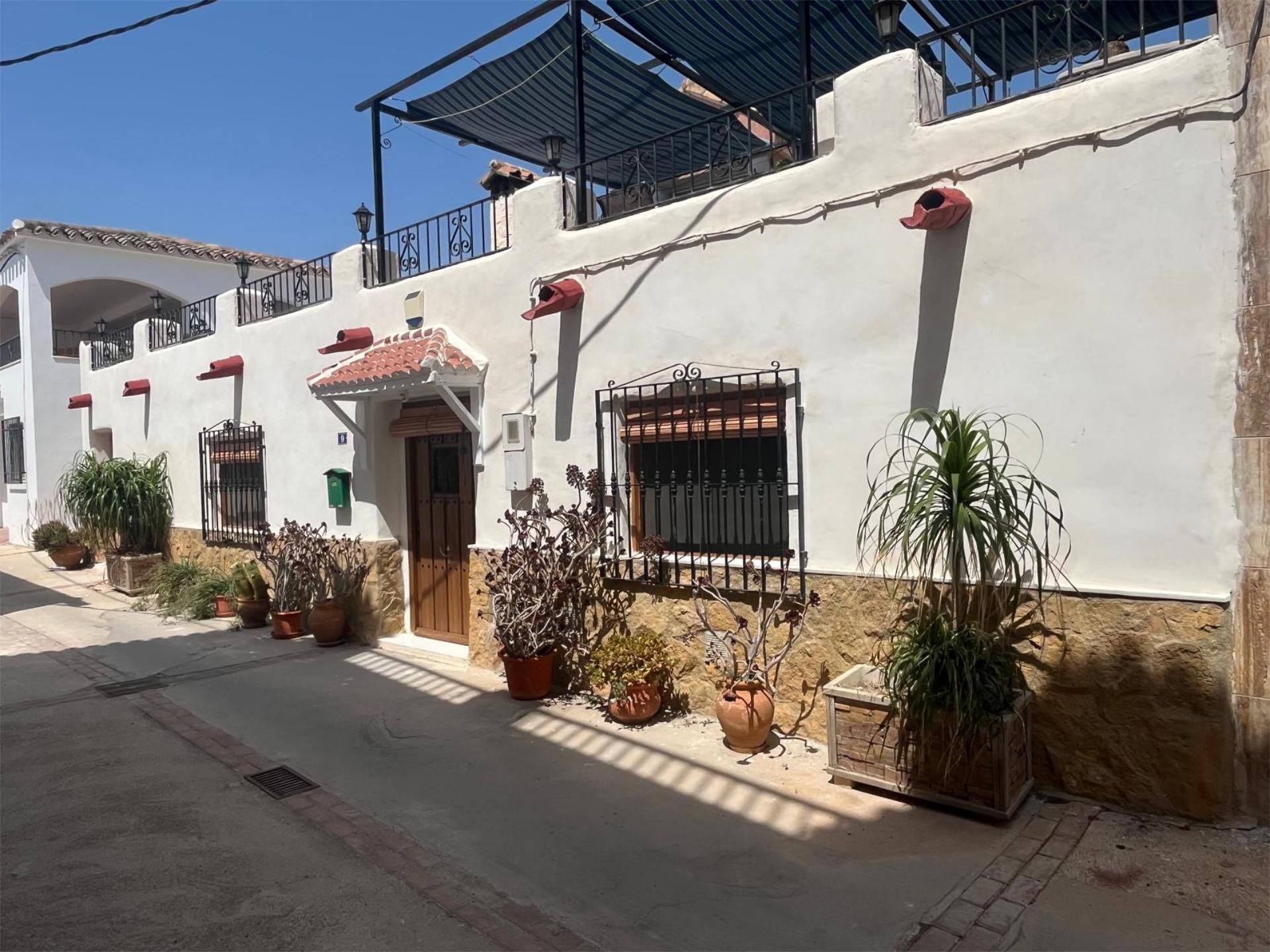 Vista exterior de Casa o xalet en venda en Taberno amb Aire condicionat i Terrassa