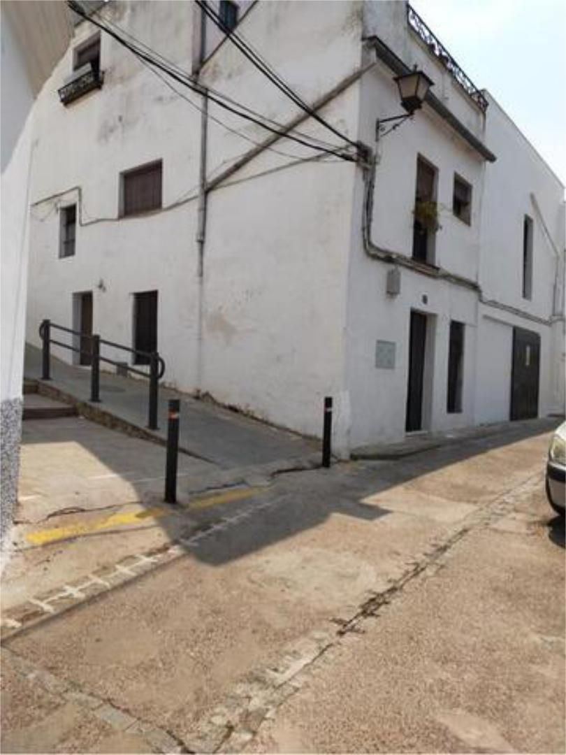Vista exterior de Casa o xalet en venda en Constantina amb Terrassa