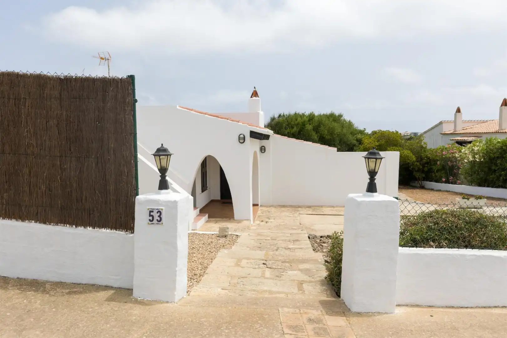Pis en venda a Carrer de la Goleta, 53, Cala Llonga - Sa Mesquida Vista exterior de Pis en venda en Maó amb Aire condicionat, Jardí privat i Terrassa