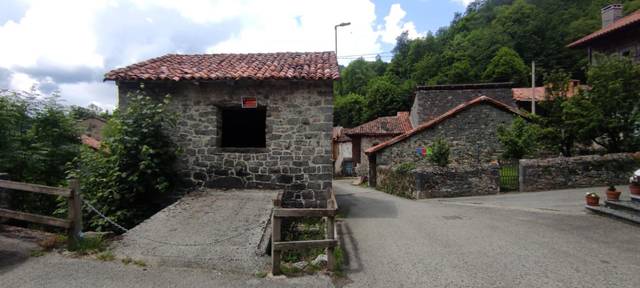 Finca rústica en Venta en Calle Guad.noriega, 35 en Oseja de Sajambre