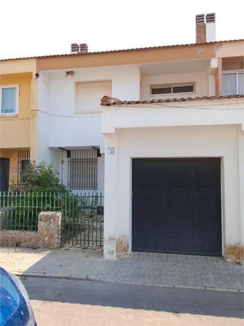 Exterior view of Single-family semi-detached for sale in Villanueva de Bogas  with Terrace