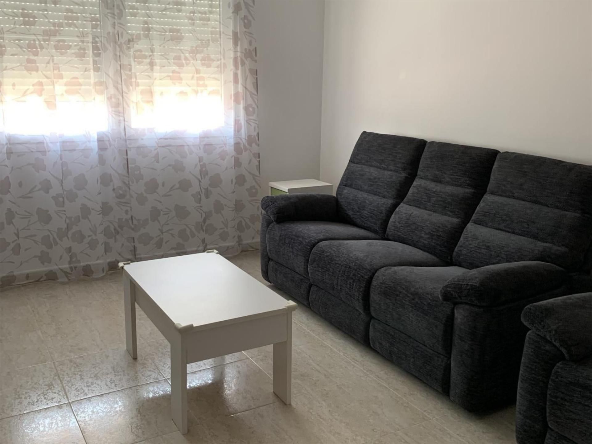 Living room of Flat for sale in Mucientes  with Heating, Furnished and Balcony