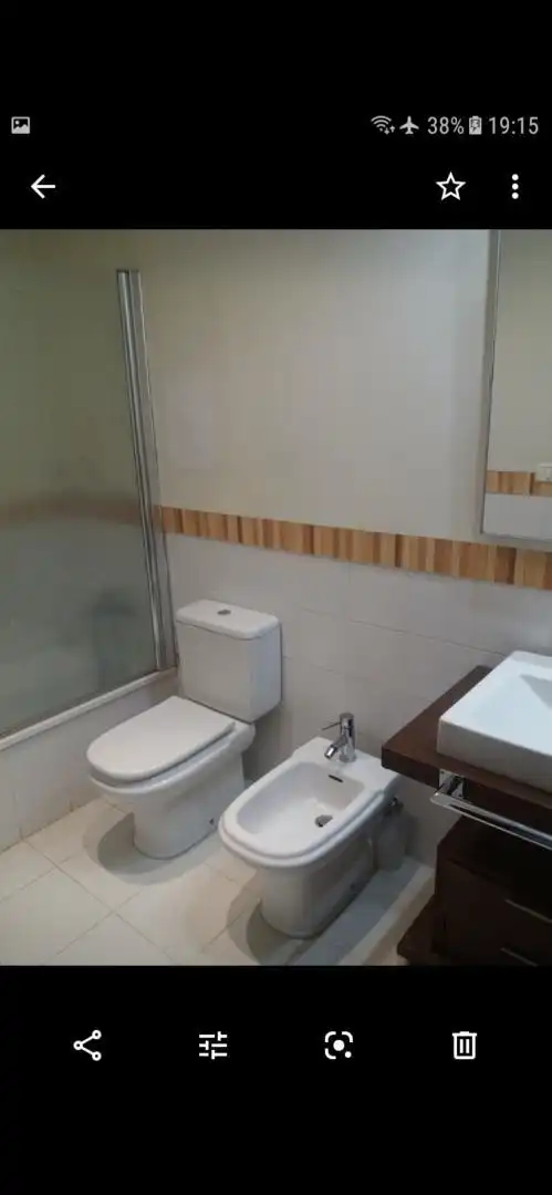 Room in Calle Ayoze, 4, Acorán Bathroom of Houses for share in Santa Cruz de Tenerife with Private garden, Terrace and Balcony