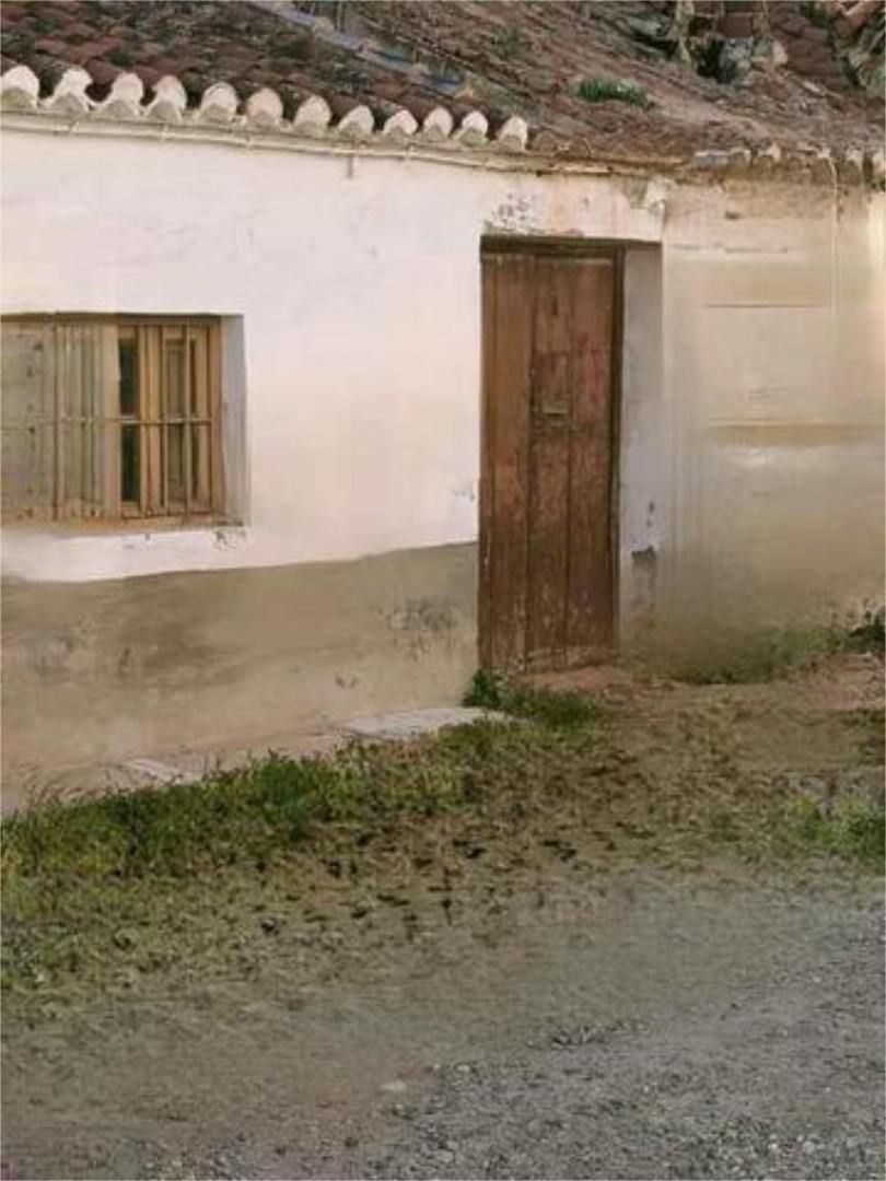 Vista exterior de Casa o xalet en venda en Motril amb Jardí privat