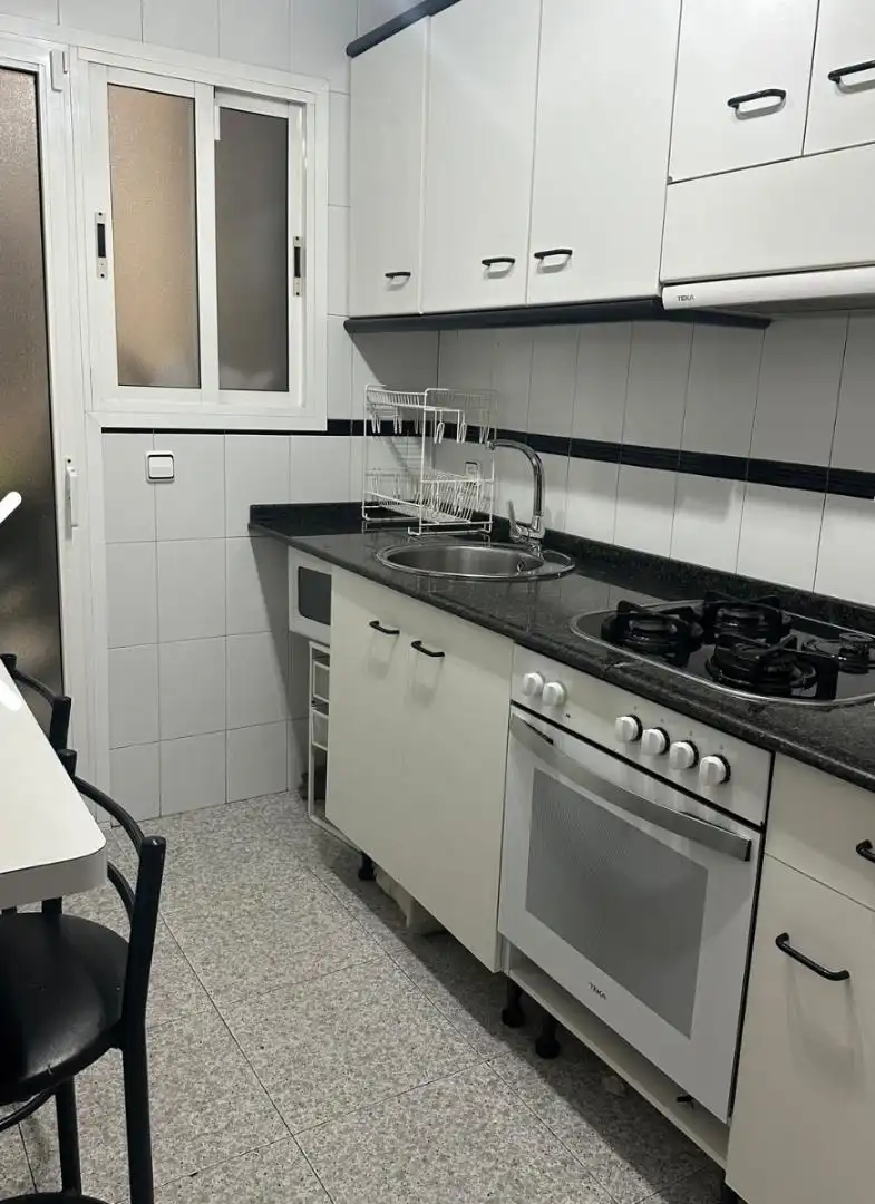Trastero de alquiler en Carrer de Massens, 16, Vila de Gràcia Cocina de Trastero de alquiler en Barcelona