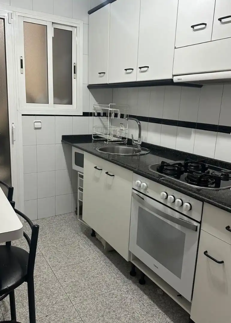 Trastero de alquiler en Carrer de Massens, 16, Vila de Gràcia Cocina de Trastero de alquiler en Barcelona