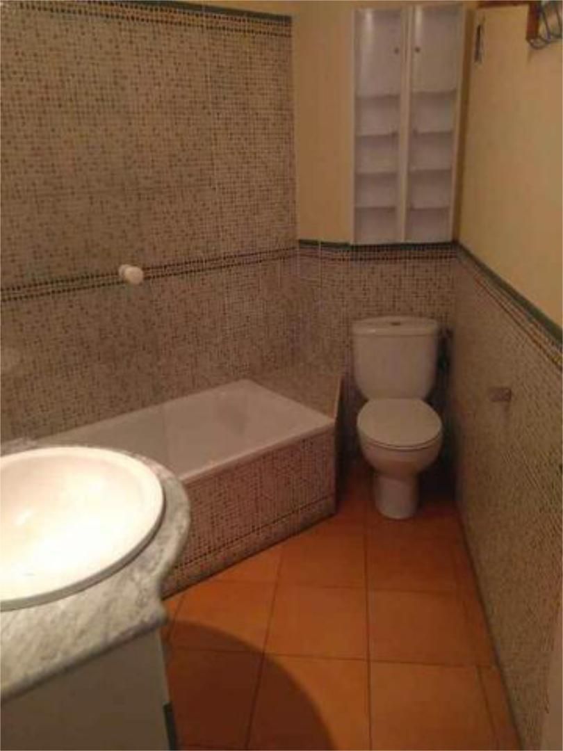 Bathroom of Flat to rent in  Huelva Capital