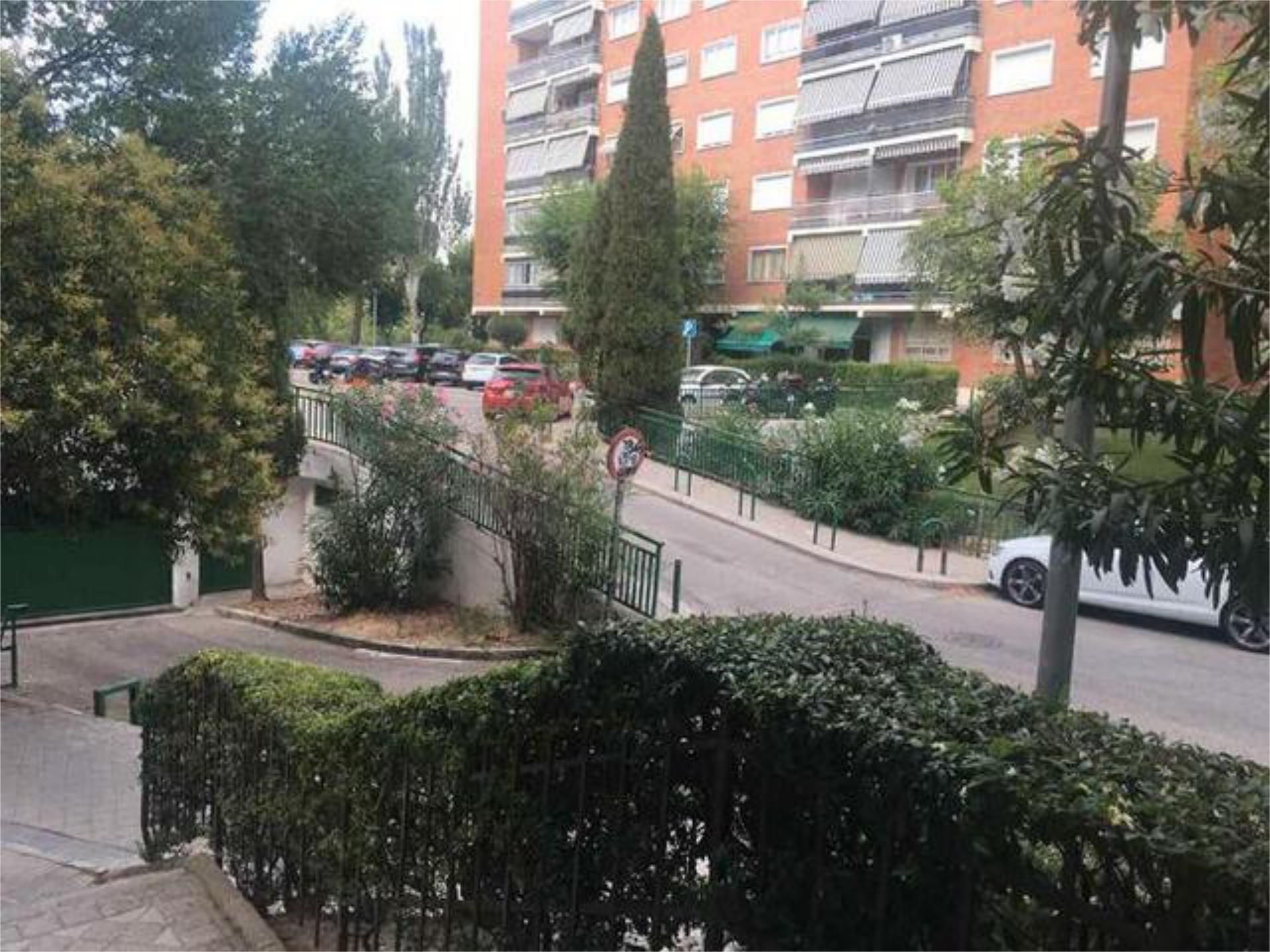 Vista exterior de Garatge de lloguer en  Madrid Capital