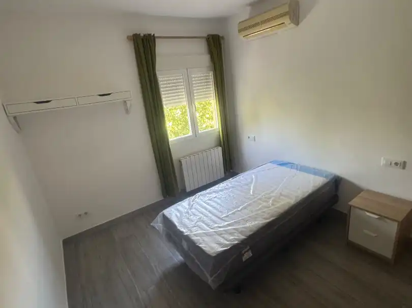 Flat for sale in Avenida de la Reconquista, 18, La Reconquista Bedroom of Flat for sale in Toledo with Air Conditioner, Heating and Private garden
