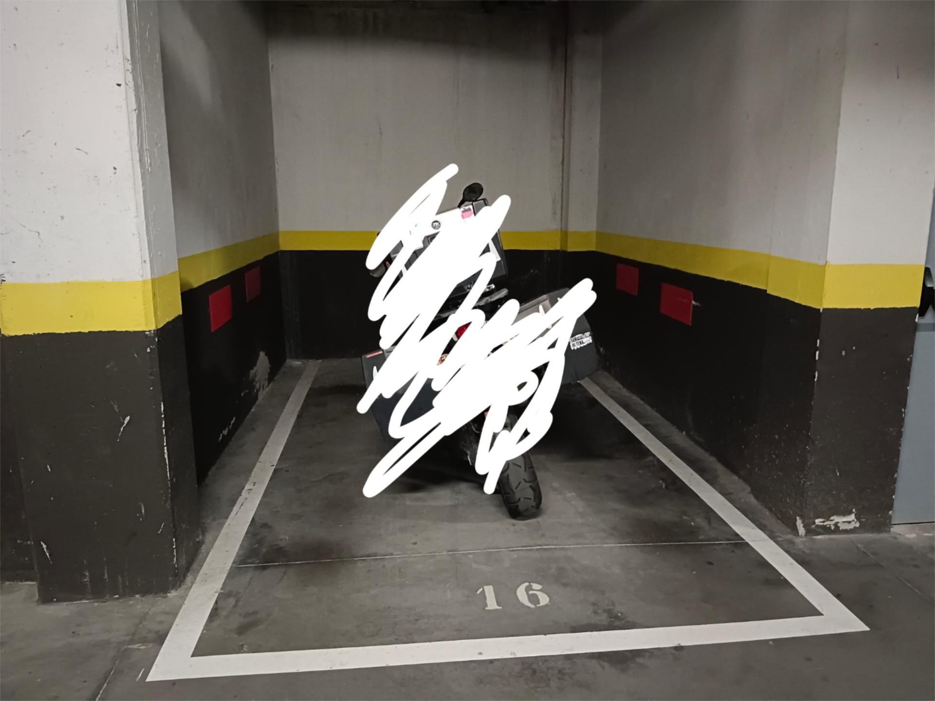 Parking of Garage to rent in Pozuelo de Alarcón