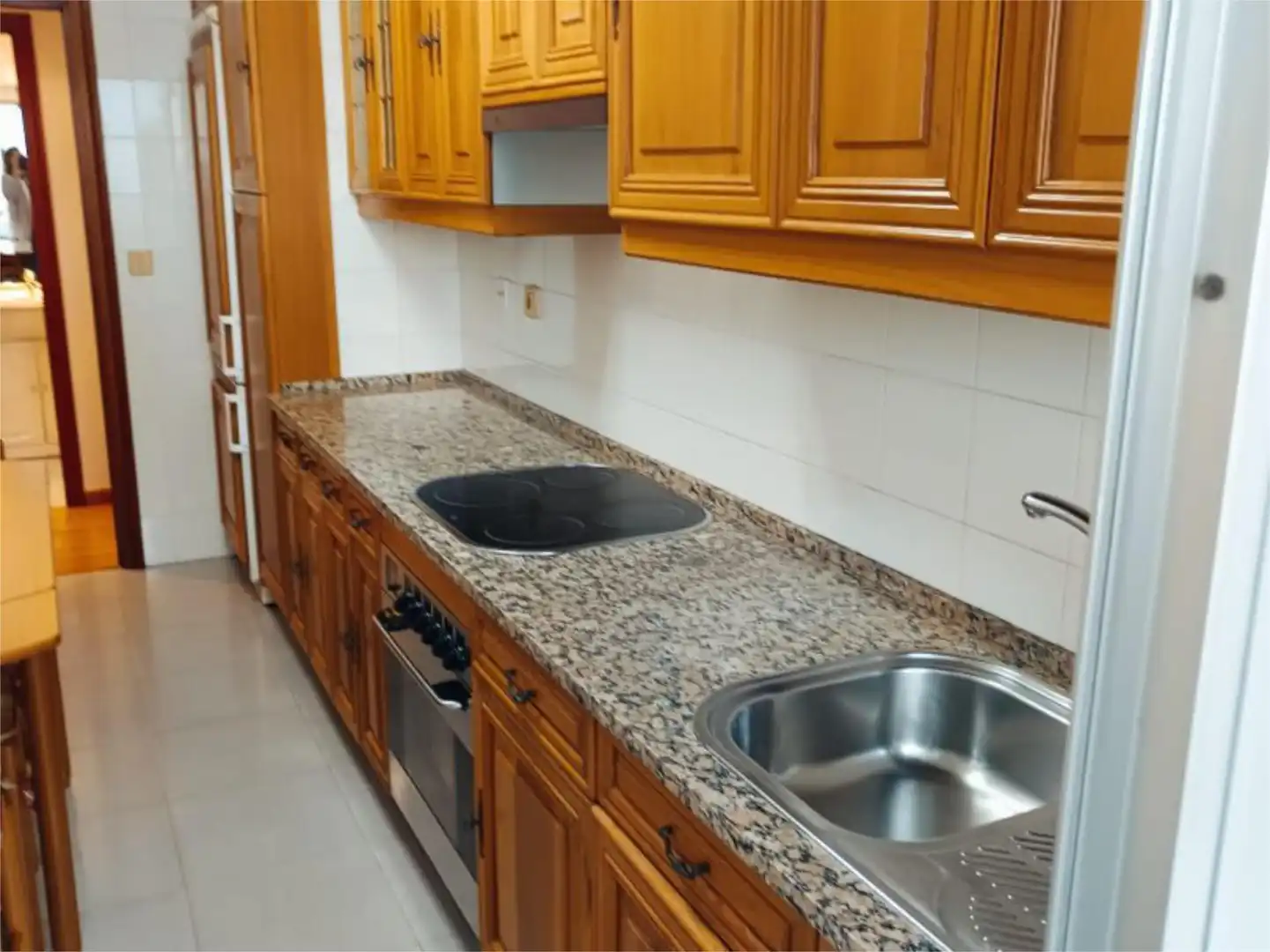 Flat for rent in Ronda das Fontiñas, 23, San Roque - As Fontiñas Kitchen of Flat for rent in Lugo with Heating, Parquet flooring and Furnished