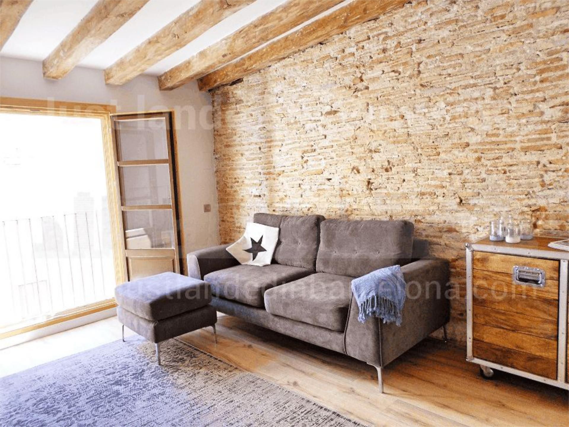 Living room of Flat to rent in  Barcelona Capital  with Air Conditioner, Heating and Parquet flooring