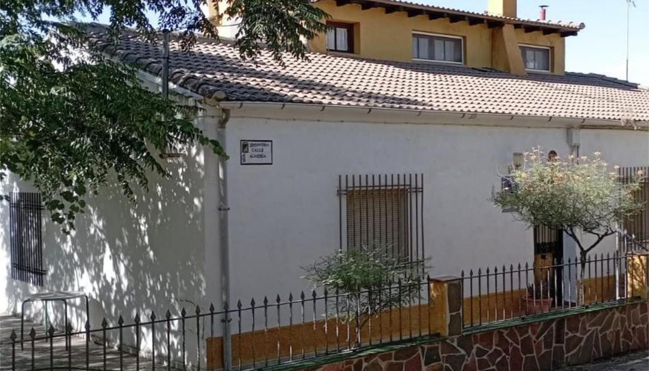 Foto 1 de Casa adosada en venda a Baños de la Encina, Jaén