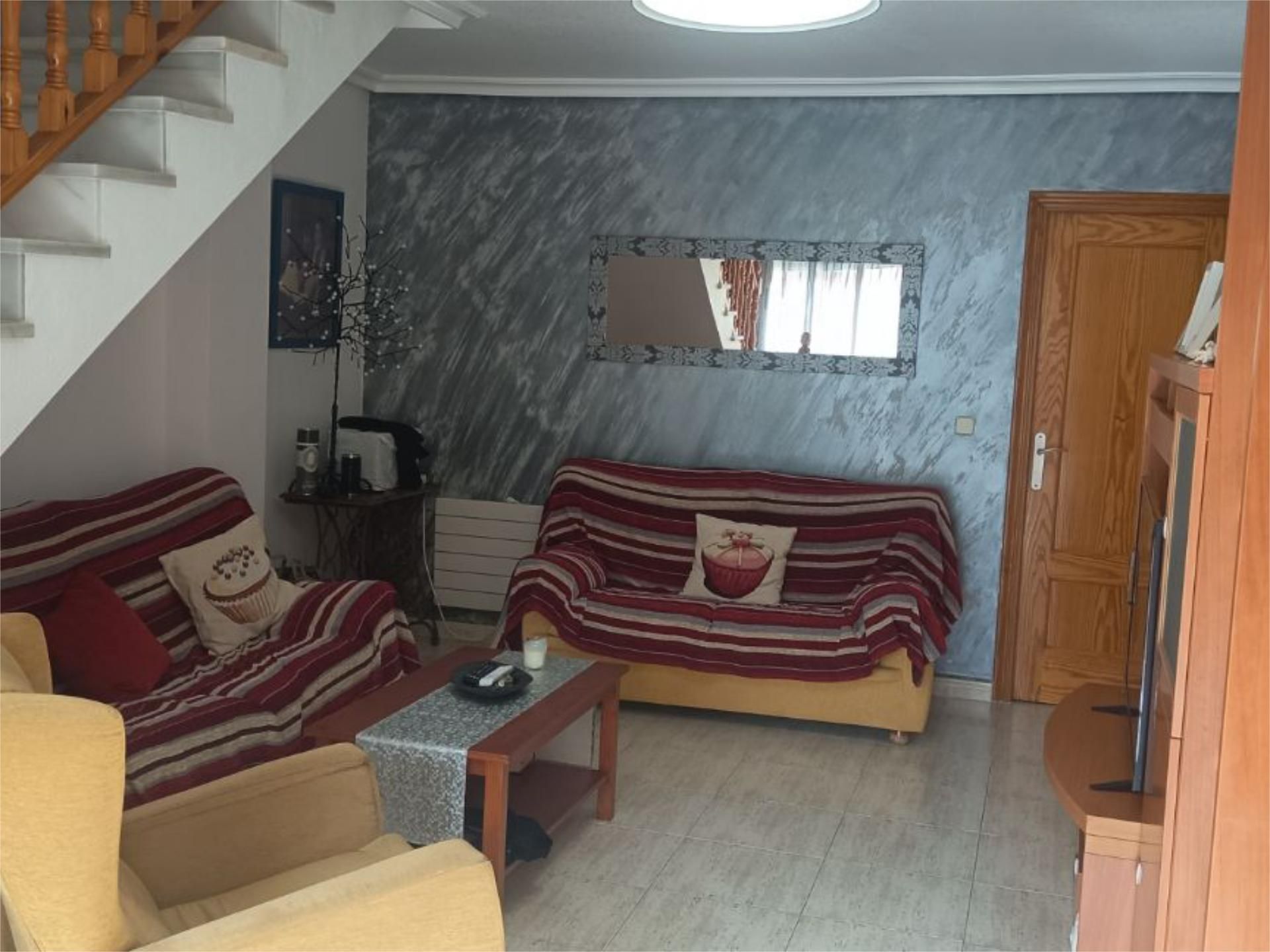 Sala d'estar de Dúplex de lloguer en Mazarrón amb Aire condicionat, Calefacció i Moblat