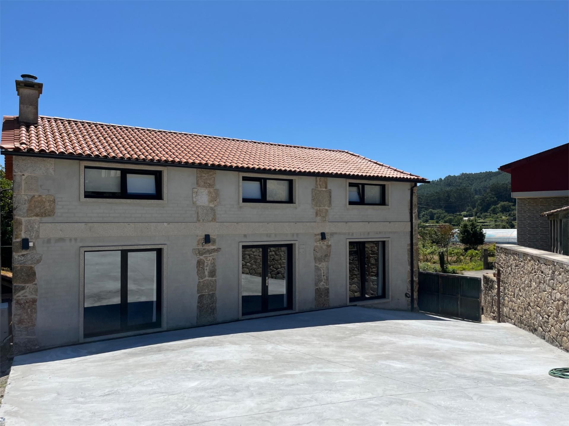 Exterior view of House or chalet to rent in O Rosal    with Heating, Private garden and Storage room
