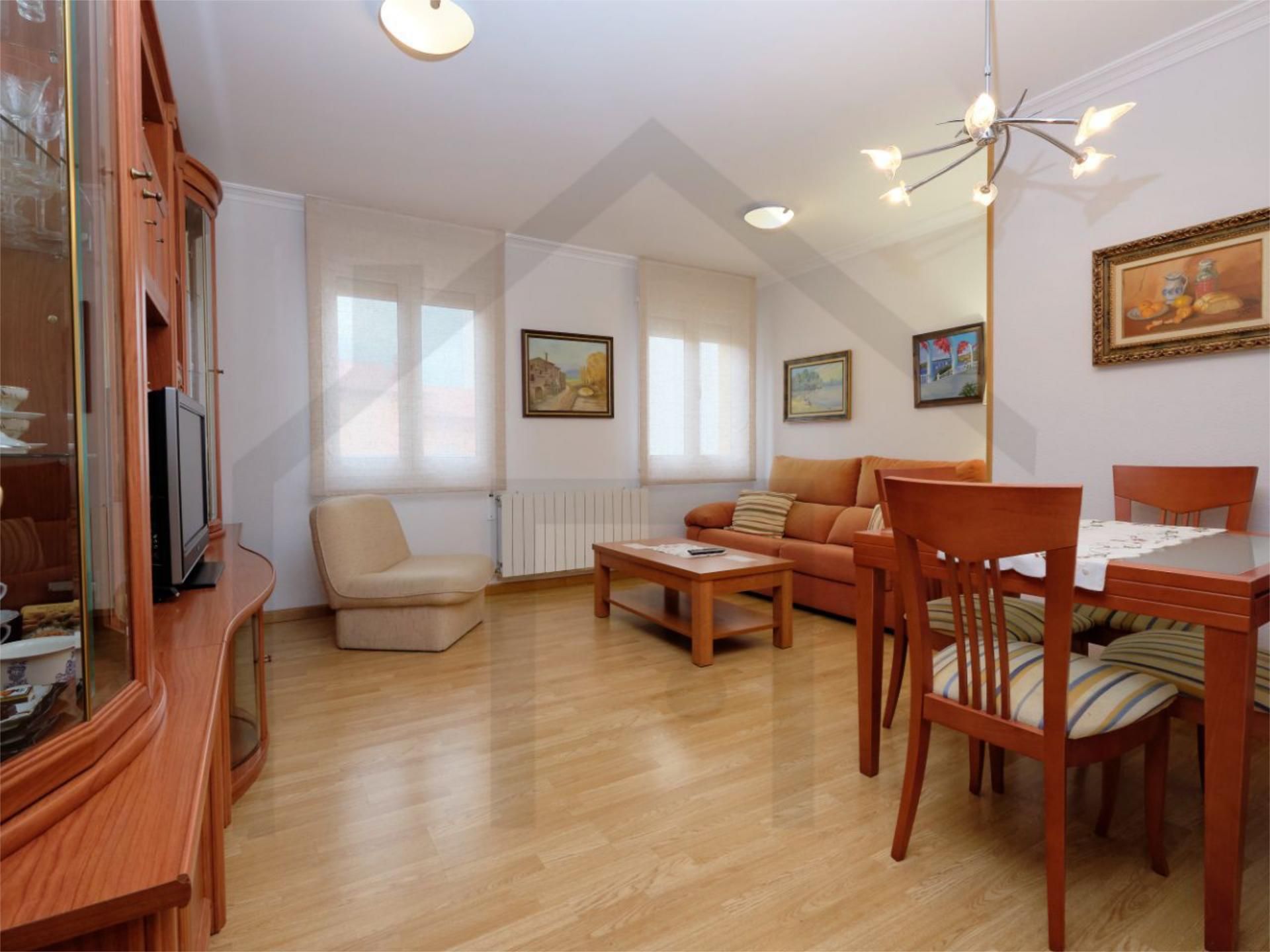 Living room of Flat for sale in Gijón   with Heating and Furnished