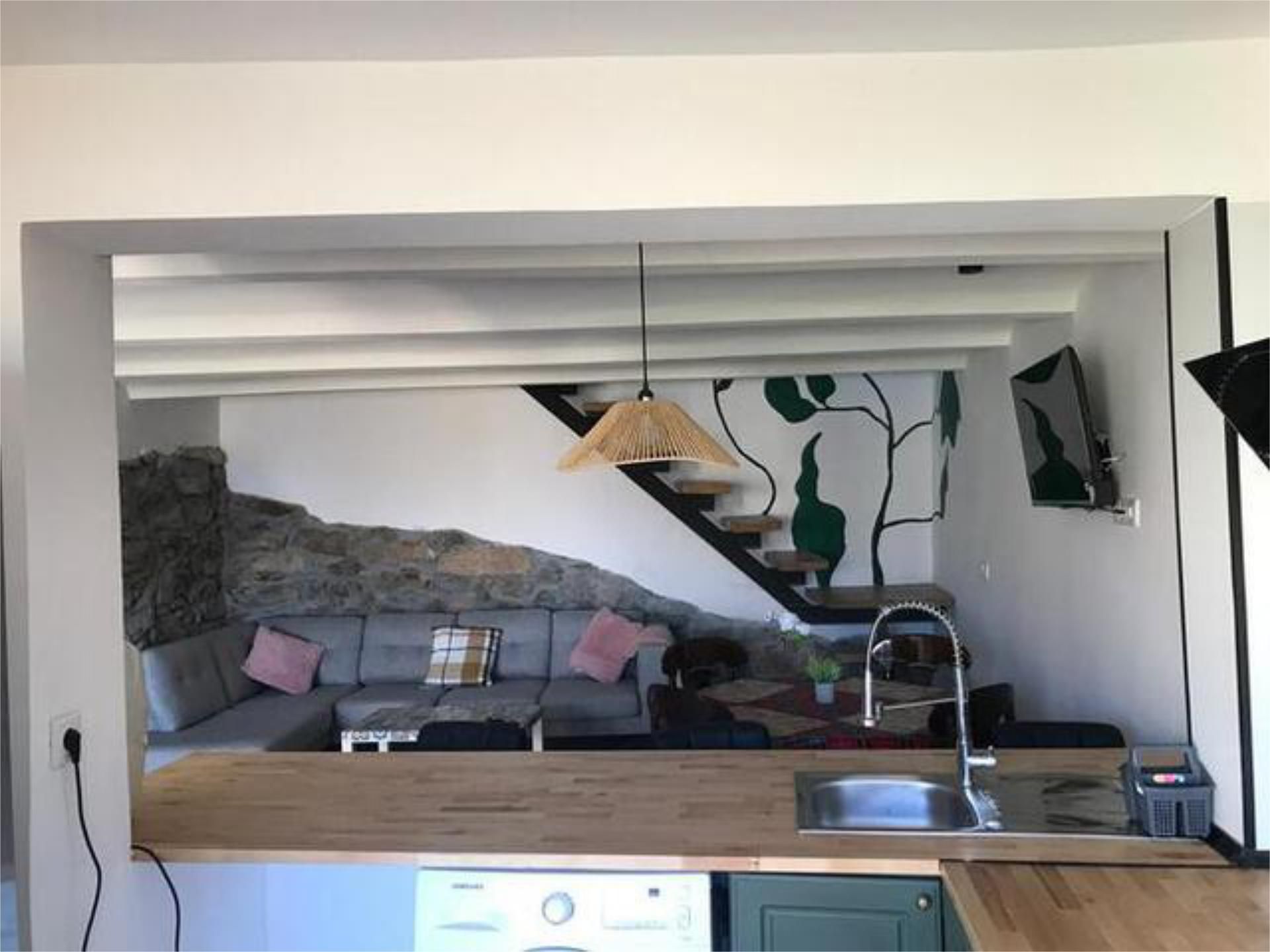 Sala d'estar de Casa o xalet de lloguer en Vigo  amb Calefacció, Jardí privat i Terrassa