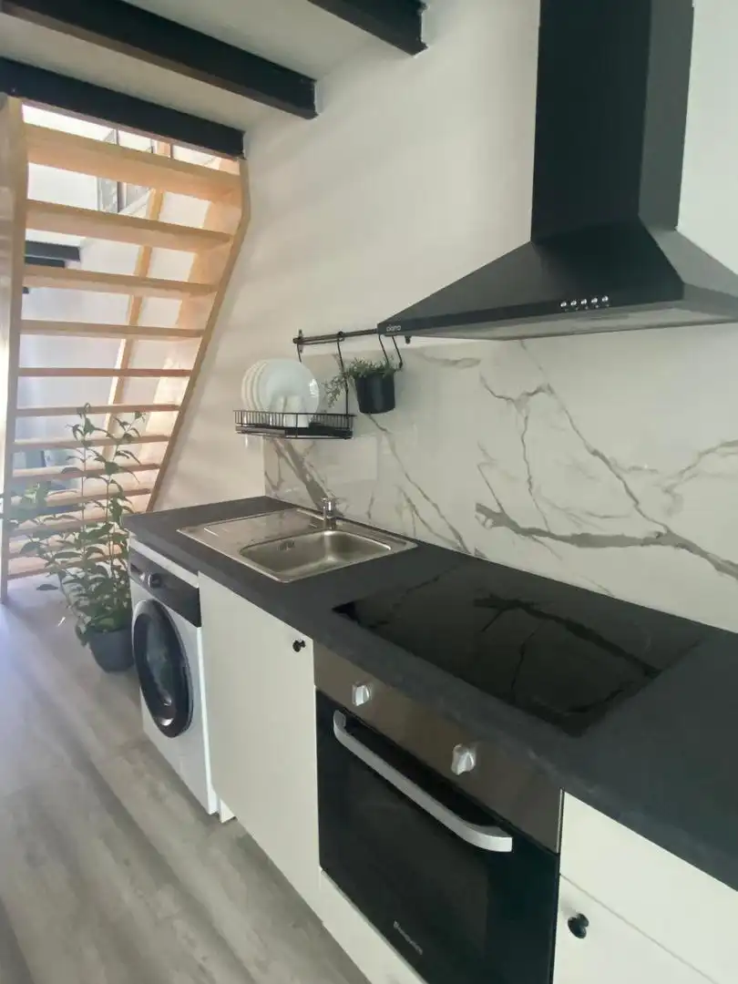 Casa adosada en venda a Rúa Real, 43, Mugardos Cuina de Casa adosada en venda en Mugardos amb Terrassa, Moblat i Forn