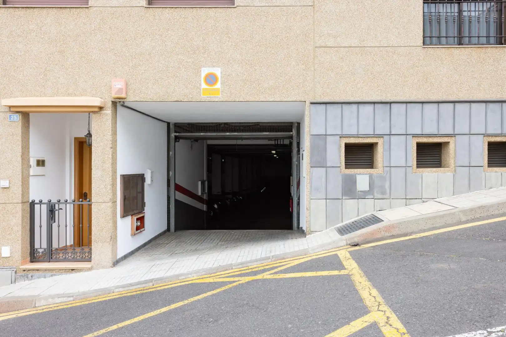Piso en venta en Calle Sanguino, 23, Cuesta de la Villa Parking de Piso en venta en Santa Úrsula con Terraza y Balcón
