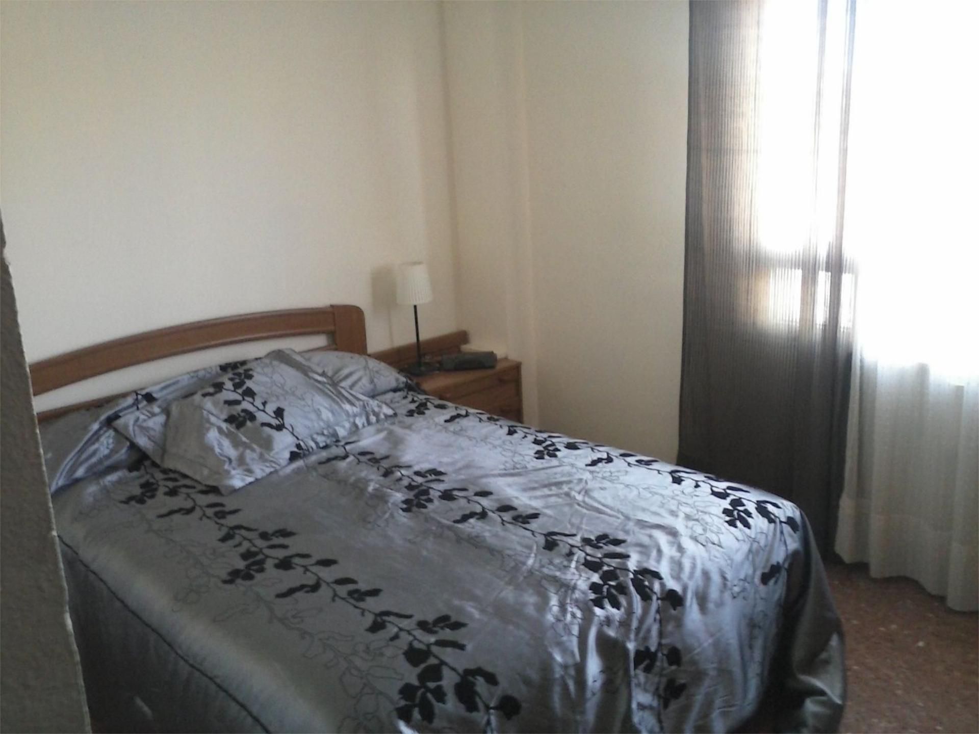 Bedroom of Flat to rent in  Huesca Capital  with Balcony